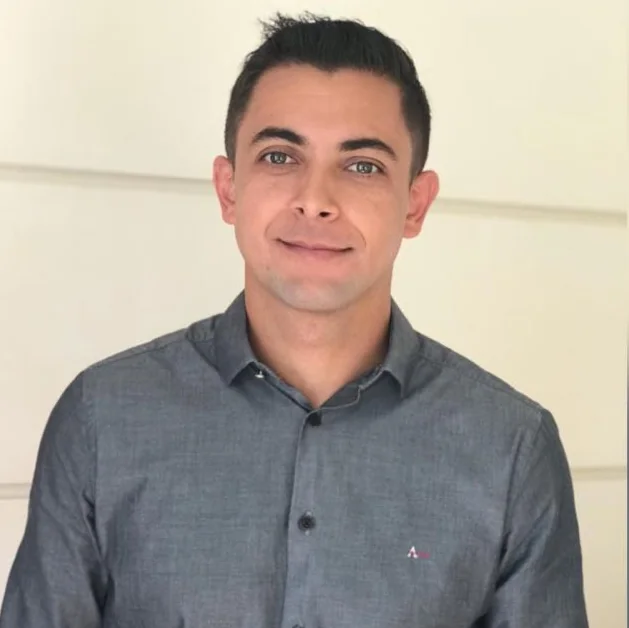 Tiago, co-fundador